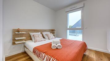 3 chambres, fer et planche à repasser, Wi-Fi gratuit, draps fournis
