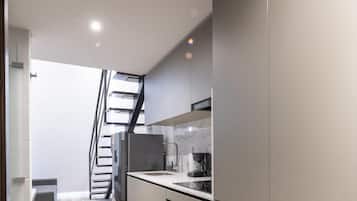 Duplex | Private kitchen | Fridge, microwave, blender, griddle
