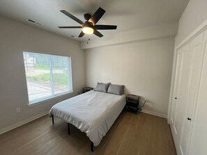 3 bedrooms, WiFi, bed sheets