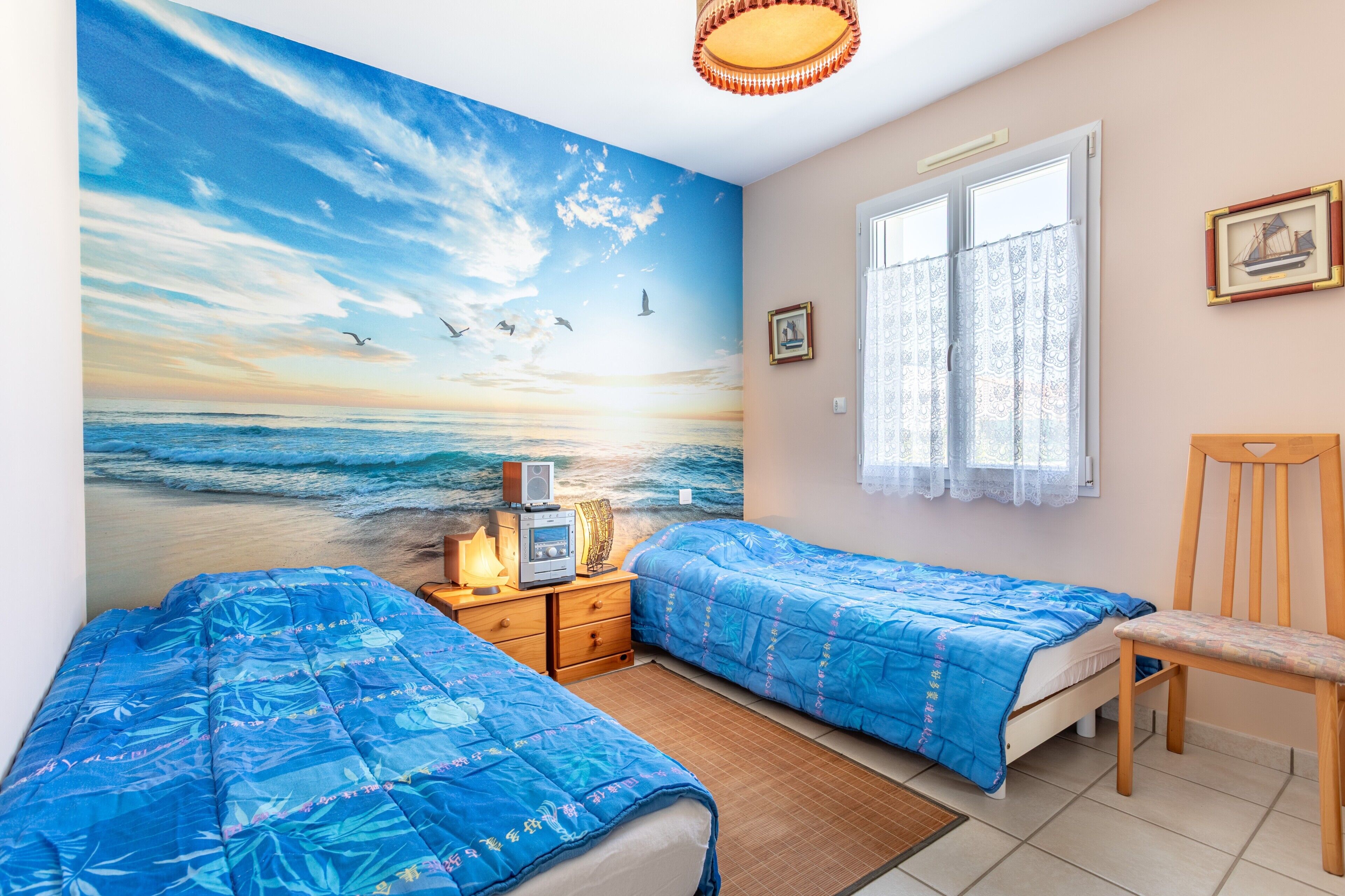 3 室のベッドルーム、アイロン / アイロン台、WiFi (無料)