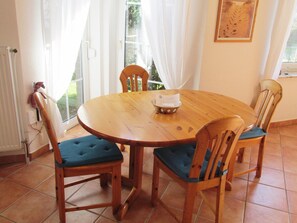 House | Tempat makan