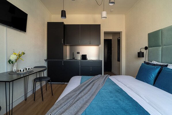 Appart'hÎtel Confort, 1 grand lit, non-fumeurs, cuisine | Cuisine privée | CafetiÚre/bouilloire, bouilloire électrique