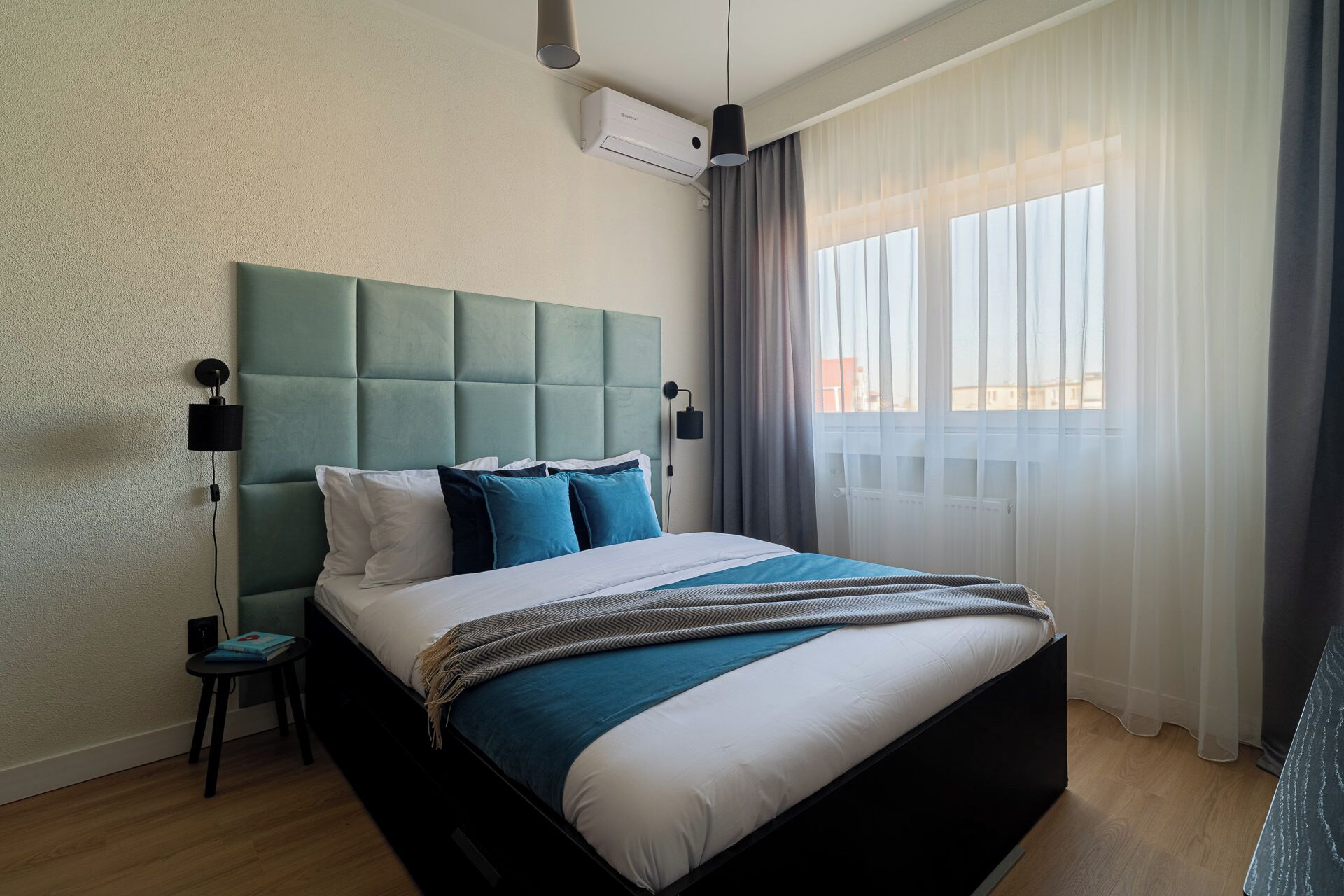 Kondominium Comfort, 1 Tempat Tidur Queen, Bebas Asap Rokok, dapur | Tirai kedap cahaya, setrika/meja setrika, dan Wi-Fi gratis