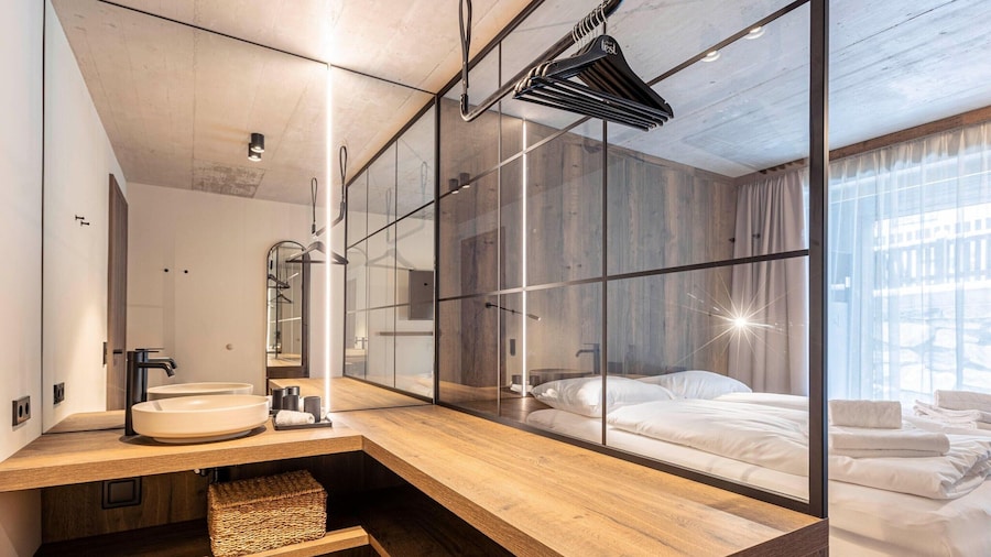 Premium Holiday Apartment With Sauna and Garden