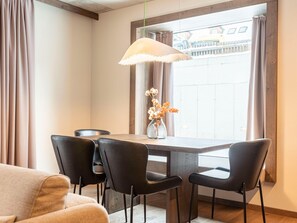 Apart Daire | Yemek sevisi