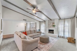 Smart TV, fireplace, table tennis