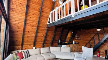 Superior Bungalow, Lake View | Living area | TV