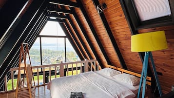 Superior Bungalow, Lake View | 2 bedrooms, soundproofing, free WiFi