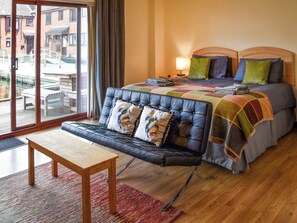 4 Schlafzimmer, kostenloses WLAN, Bettwäsche