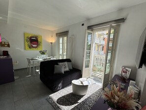 Living room - Charming Tuscan Home With Pool Near Lucca (Lucca)