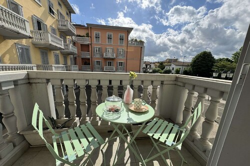 Villa in Lucca With Pool & Vineyards