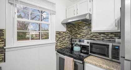 Pet Friendly, Game Room, Climbing Wall, King Bed