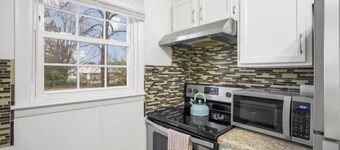 Pet Friendly, Game Room, Climbing Wall, King Bed
