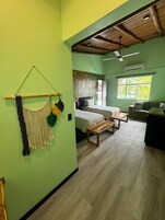 Standard Studio Suite | Premium bedding, in-room safe, free WiFi, bed sheets