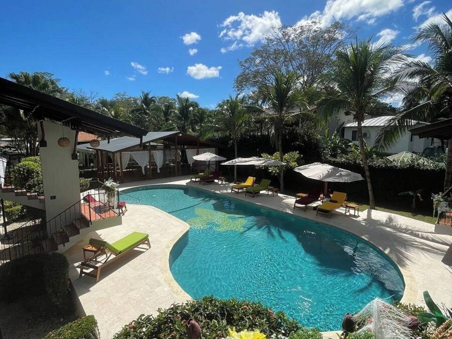 2 utendørsbassenger