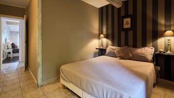 1 chambre, décoration personnalisée, ameublement personnalisé