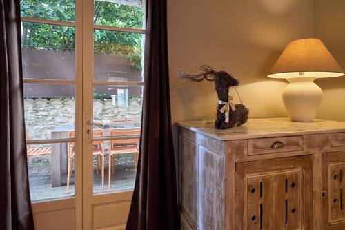 CASA ROYAL - Cité 500m, free public car park 200m, WIFI, Cité view terrace | Terrace/patio