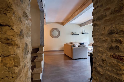 CASA ROYAL - Cité 500m, free public car park 200m, WIFI, Cité view terrace | Living area