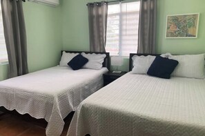 3 Schlafzimmer, Bügeleisen/Bügelbrett, WLAN, Bettwäsche