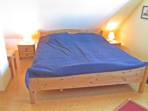 Casa | 3 dormitorios, mobiliario individual, tabla de planchar con plancha