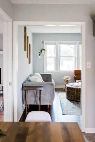 HOT TUB, Fenced in Yard, Pet Friendly, Game room