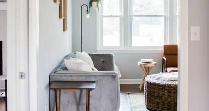 HOT TUB, Fenced in Yard, Pet Friendly, Game room