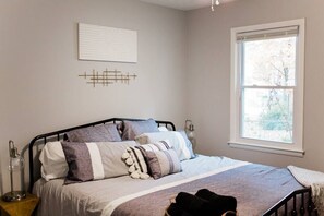 3 chambres, bureau, fer et planche à repasser, Wi-Fi gratuit