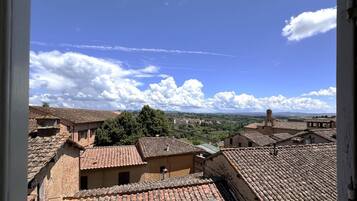 Interni