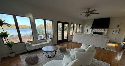 Luxury Lake House Getaway in charming Jersey Shore Countryside