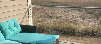 Cozy 2-bedroom condo with a view of the Neuse River in fantastic New Bern