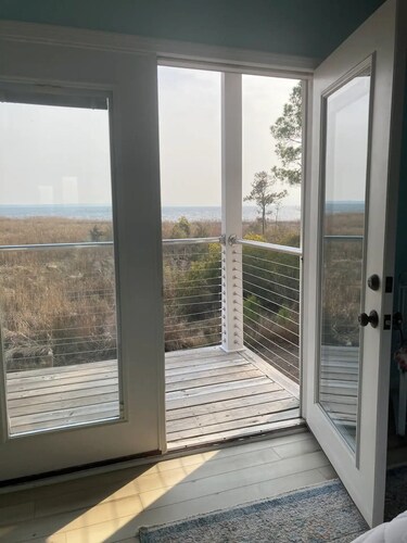 Cozy 2-bedroom condo with a view of the Neuse River in fantastic New Bern