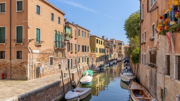 Marina - Zero Stairs + Canal View (Venezia)