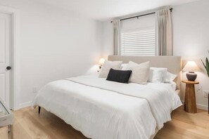 3 bedrooms, iron/ironing board, free WiFi