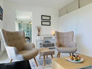 Interior - Agréable 3 pièces, parking, piscine chauffée, classé 2* (QUIBERON)