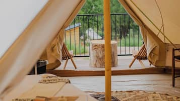 1 habitación, wifi y ropa de cama