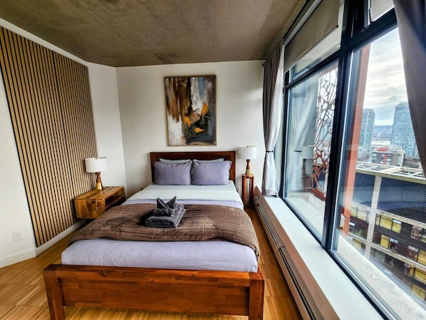 1 chambre, bureau, fer et planche Ă repasser, lit parapluie