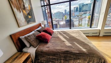 1 bedroom, desk, iron/ironing board, travel cot