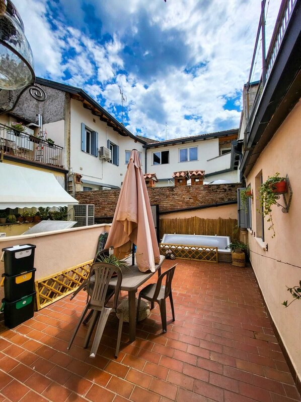 Outdoor dining - In the historic center of Monfalcone, apartment with 4 beds... (Monfalcone)