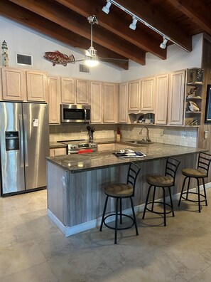 Fridge, microwave, oven, stovetop - Deep Water Home located in White Marlin Beach Neighborhood (Islamorada)