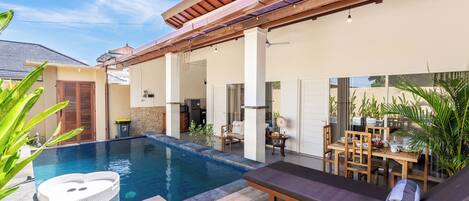 Alberca al aire libre