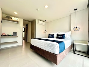 Double Room | In-room safe, laptop workspace, blackout curtains, free WiFi - Hotel ECO 44 (Medellín)