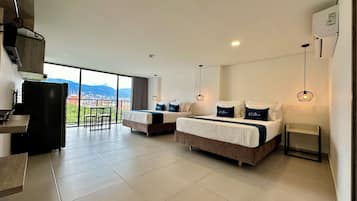 Family Studio, Park View