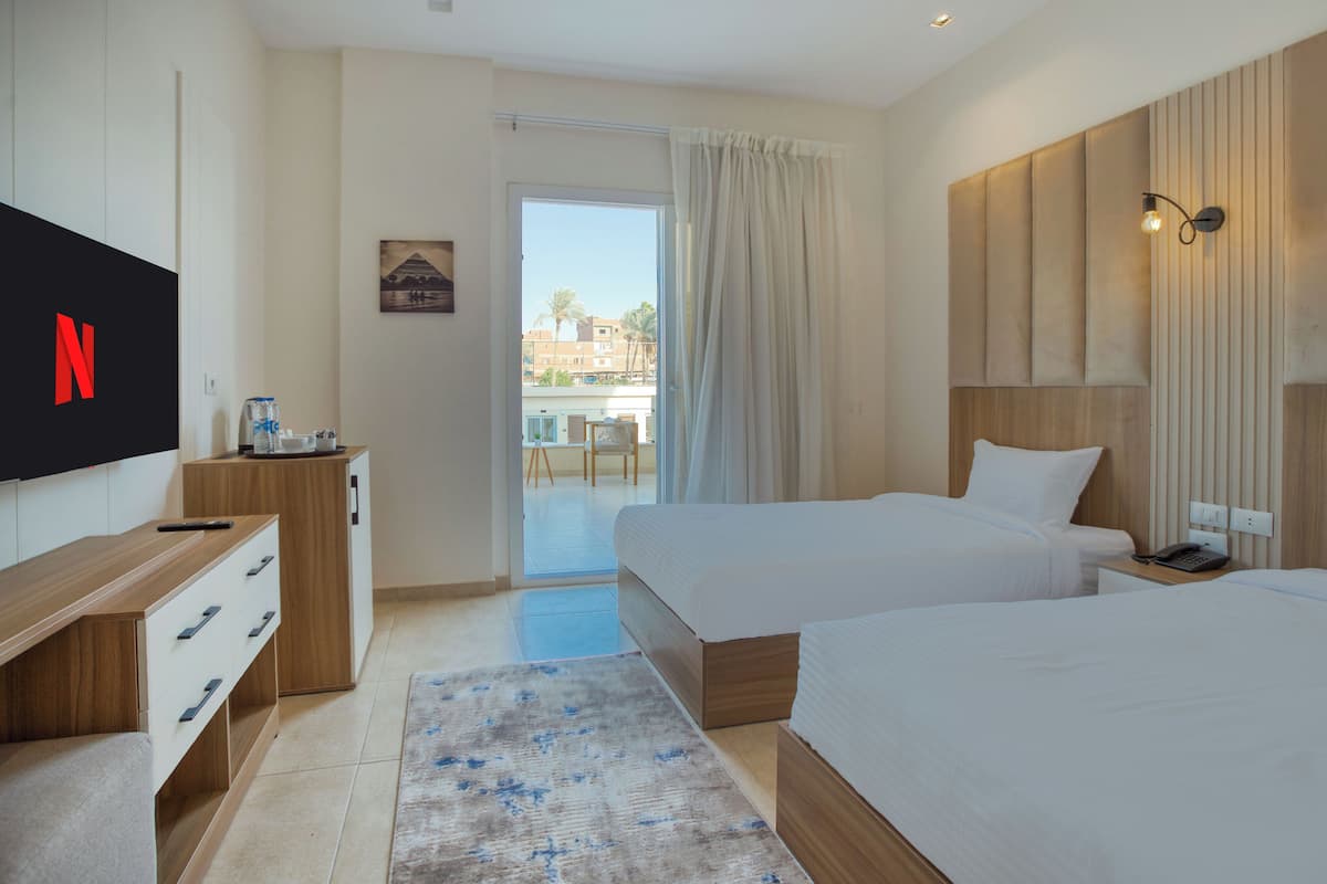 Superior Twin Room, Balcony, Pool View