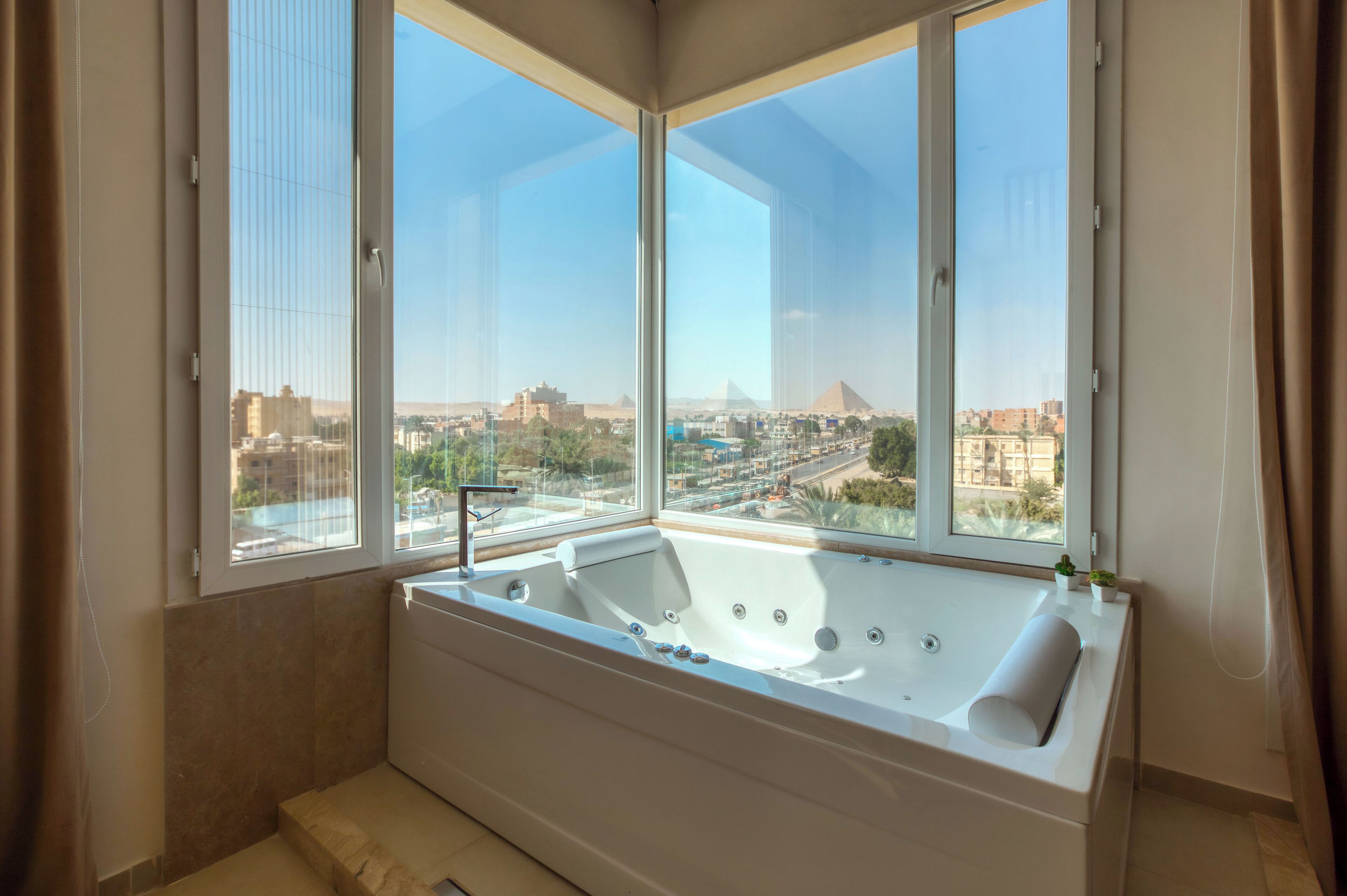 Photo - Mazar Pyramids Hotel