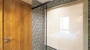 Chambre Double Supérieure, vue montagne | Salle de bain