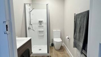 HÄrtork, handdukar, tvÄl och schampo