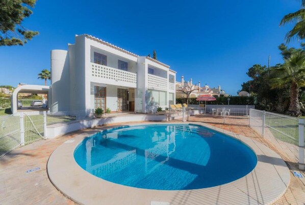 Villa | 4 bedrooms - Villa Mexico in Quarteira (Loulé)