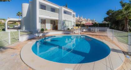 Villa Mexico in Quarteira