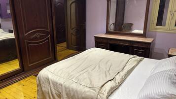 3 bedrooms, WiFi, bed sheets