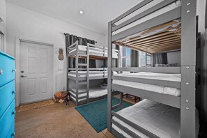 4 chambres, fer et planche Ă repasser, Wi-Fi, draps fournis